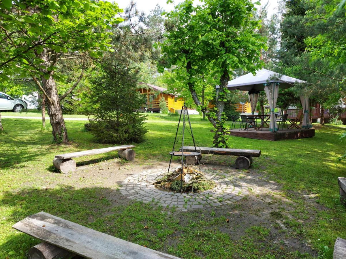 Domki , Pokoje Goscinne Ustronie Zwierzyniec Exterior photo