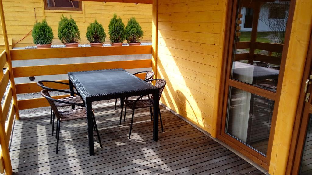 Domki , Pokoje Goscinne Ustronie Zwierzyniec Exterior photo